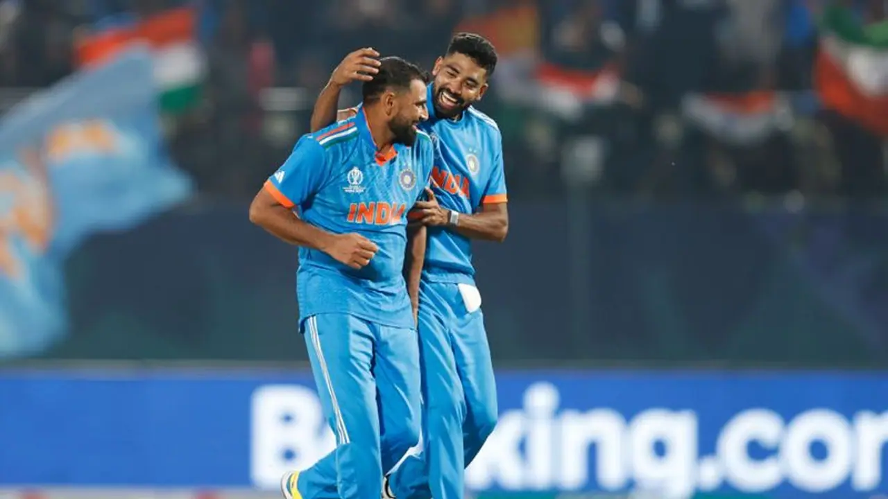 48 വര്ഷത്തെ ലോകകപ്പ് ചരിത്രത്തിൽ മറ്റൊരു ഇന്ത്യൻ ബൗളർക്കുമില്ലാത്ത ചരിത്ര നേട്ടം സ്വന്തമാക്കി മുഹമ്മദ് ഷമി 48 വര്ഷത്തെ ലോകകപ്പ് ചരിത്രത്തിൽ മറ്റൊരു ഇന്ത്യൻ ബൗളർക്കുമില്ലാത്ത ചരിത്ര നേട്ടം സ്വന്തമാക്കി മുഹമ്മദ് ഷമി