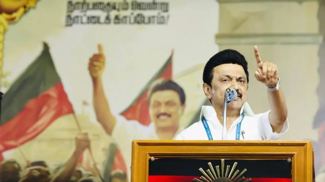 'ഗവര്‍ണറെ മാറ്റരുത്, 2024 വരെ അദ്ദേഹം തുടരട്ടെ, അതാ ഞങ്ങള്‍ക്ക് നല്ലത്': പ്രധാനമന്ത്രിയോട് എം കെ സ്റ്റാലിന്‍