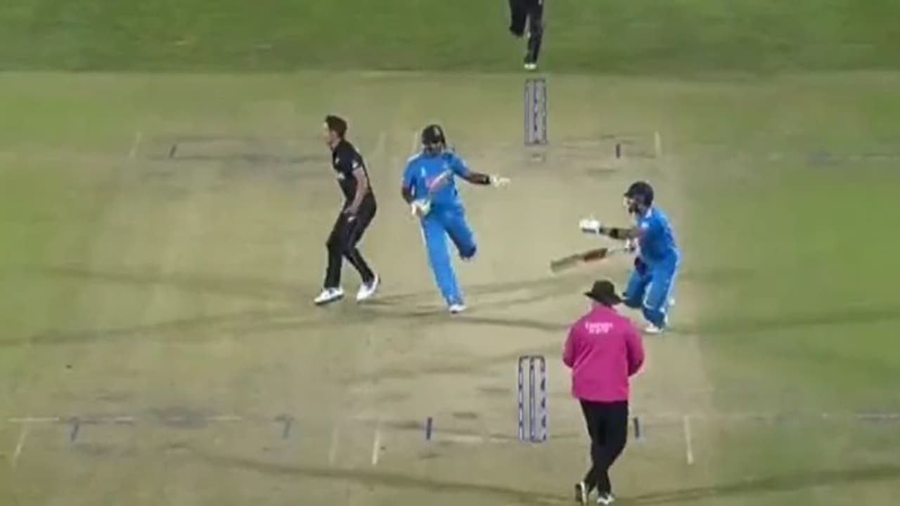 IND vs NZ: இது விராட் கோலி தவறா, சூர்யகுமார் யாதவ் தவறா? – 2 ரன்களில் ரன் அவுட்டாகி பரிதாபமாக சென்ற SKY! IND vs NZ: இது விராட் கோலி தவறா, சூர்யகுமார் யாதவ் தவறா? – 2 ரன்களில் ரன் அவுட்டாகி பரிதாபமாக சென்ற SKY!