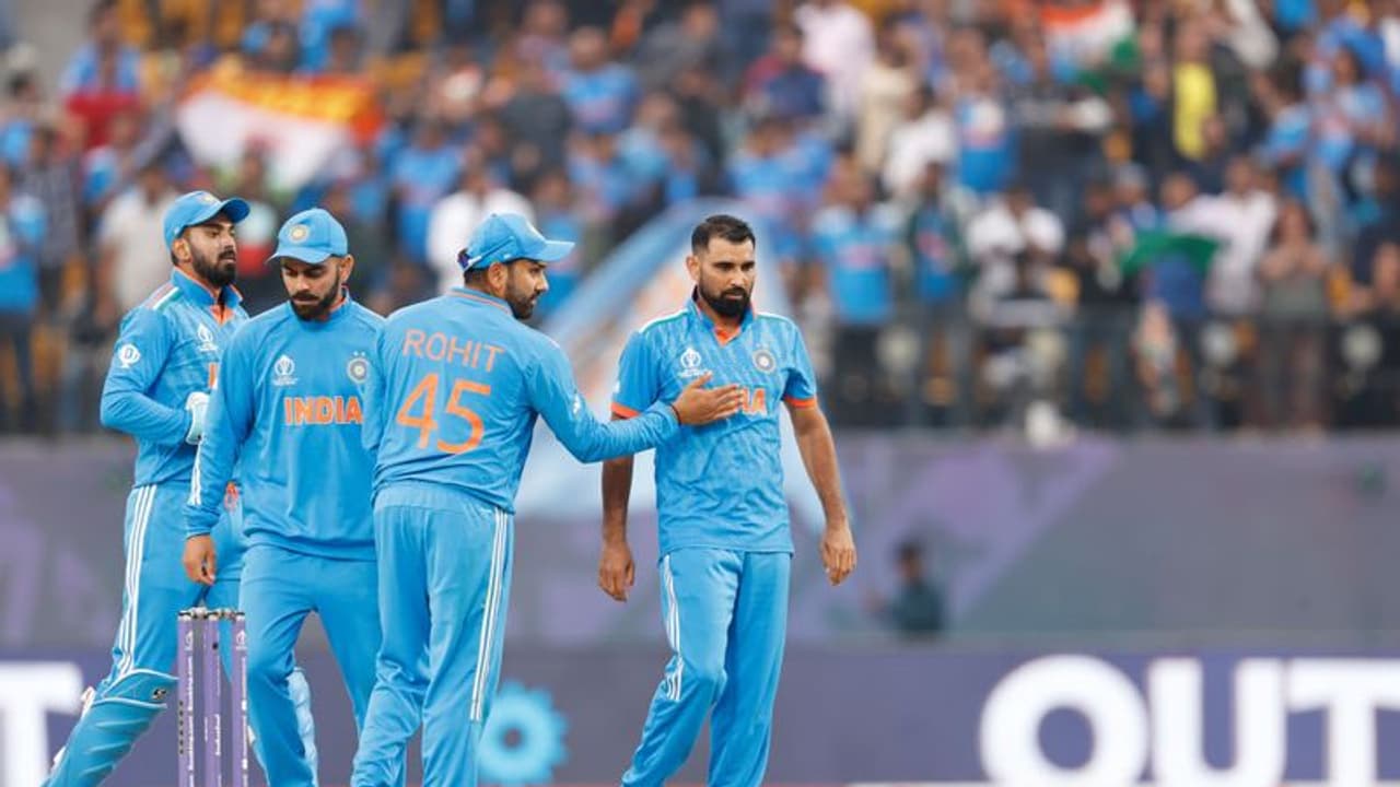 കിവീസിനെ വീഴ്ത്തിയ ഇന്ത്യ സെമി ഉറപ്പിച്ചോ?, ഇനിയെത്ര കളി ജയിച്ചാല് സെമിയിലെത്താം; കണക്കുകള് ഇങ്ങനെ കിവീസിനെ വീഴ്ത്തിയ ഇന്ത്യ സെമി ഉറപ്പിച്ചോ?, ഇനിയെത്ര കളി ജയിച്ചാല് സെമിയിലെത്താം; കണക്കുകള് ഇങ്ങനെ