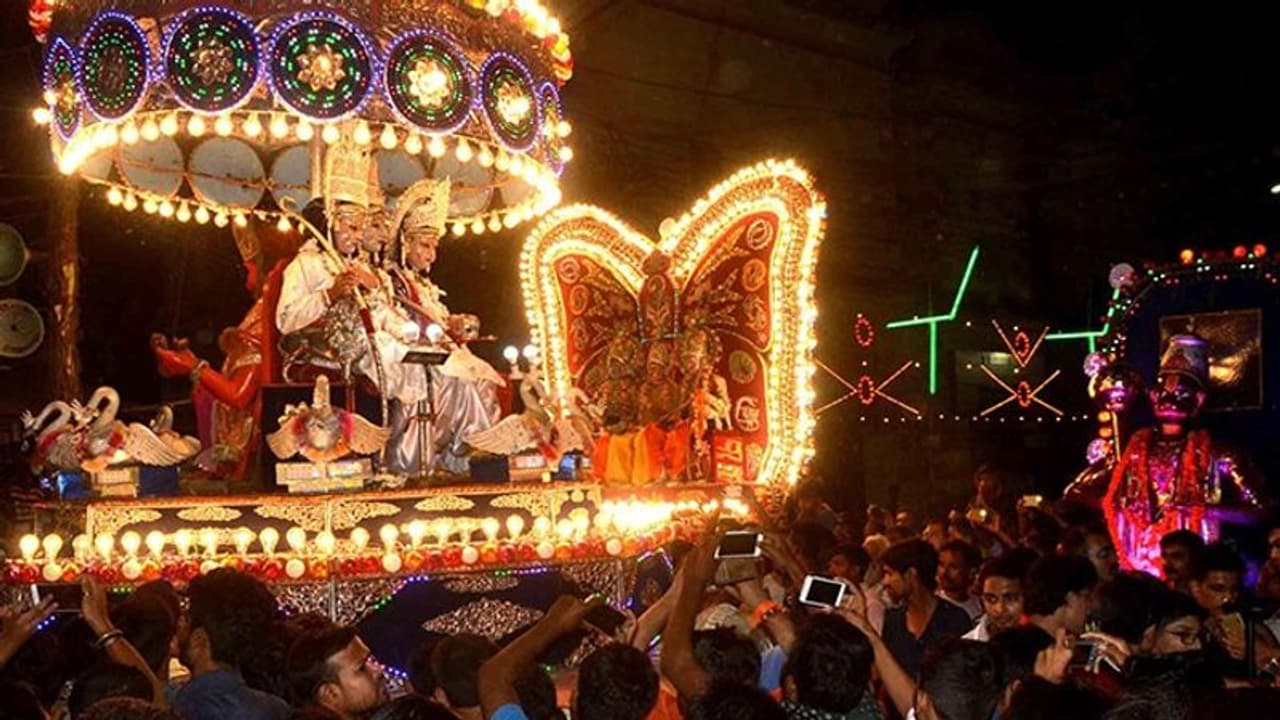 Happy Dussehra 2023: Wishes, quotes and messages to send your loved ones Happy Dussehra 2023: Wishes, quotes and messages to send your loved ones