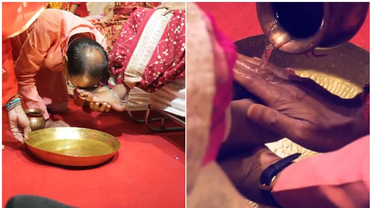 പെൺകുട്ടികളുടെ കാലുകൾ കഴുകി നമസ്കരിച്ചു; മുഖ്യമന്ത്രിയുടെ വീട്ടിൽ 'കന്യാപൂജ', പങ്കെടുത്ത് ബിജെപി നേതാക്കൾ