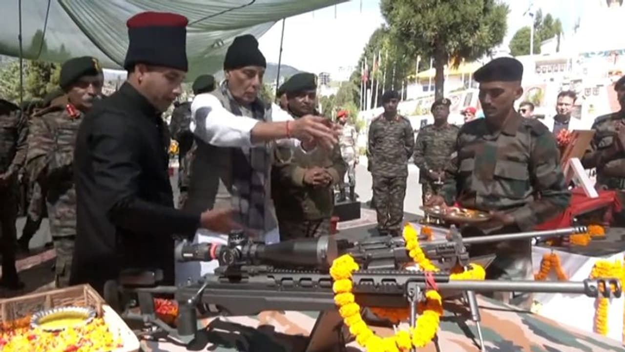 Defence Minister Rajnath Singh reaches Tawang, performs Shastra Puja (WATCH) Defence Minister Rajnath Singh reaches Tawang, performs Shastra Puja (WATCH)