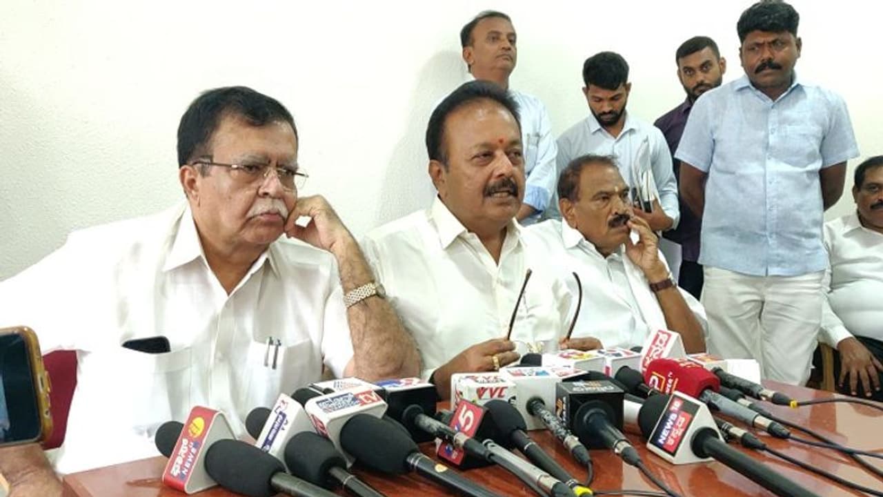 ಕರ್ನಾಟಕದಲ್ಲಿ ಬಿಜೆಪಿ, ಜೆಡಿಎಸ್ಗೆ ಕೆಟ್ಟ ಪರಿಸ್ಥಿತಿ: ಸಚಿವ ಚೆಲುವರಾಯಸ್ವಾಮಿ ಕರ್ನಾಟಕದಲ್ಲಿ ಬಿಜೆಪಿ, ಜೆಡಿಎಸ್ಗೆ ಕೆಟ್ಟ ಪರಿಸ್ಥಿತಿ: ಸಚಿವ ಚೆಲುವರಾಯಸ್ವಾಮಿ