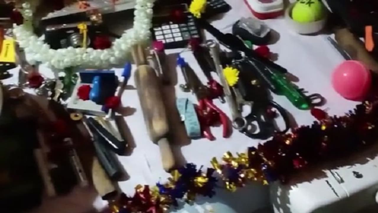 ಚಿಕ್ಕಮಗಳೂರು: ಚಪಾತಿ ಉಜ್ಜುವ ಲಟ್ಟಣಿಗೆಗೂ ಪೂಜೆ ಮಾಡಿದ ಮಹಿಳೆ, ಫೋಟೋ ವೈರಲ್‌..!