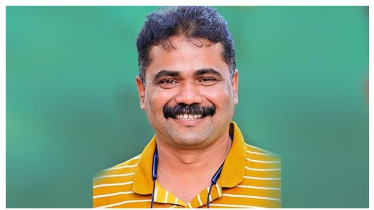 ദേശാഭിമാനി ചീഫ് ഫോട്ടോഗ്രാഫർ പ്രവീൺ കുമാർ അന്തരിച്ചു ദേശാഭിമാനി ചീഫ് ഫോട്ടോഗ്രാഫർ പ്രവീൺ കുമാർ അന്തരിച്ചു