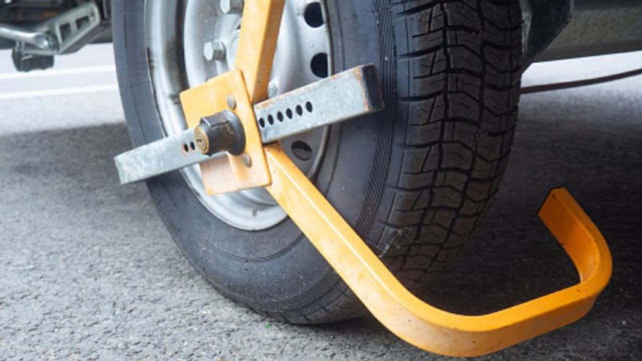 മലിനീകരണത്തിന് അന്ത്യമില്ല, കാറുകള്ക്ക് പൂട്ടിടാനൊരുങ്ങി ഈ നഗരം മലിനീകരണത്തിന് അന്ത്യമില്ല, കാറുകള്ക്ക് പൂട്ടിടാനൊരുങ്ങി ഈ നഗരം