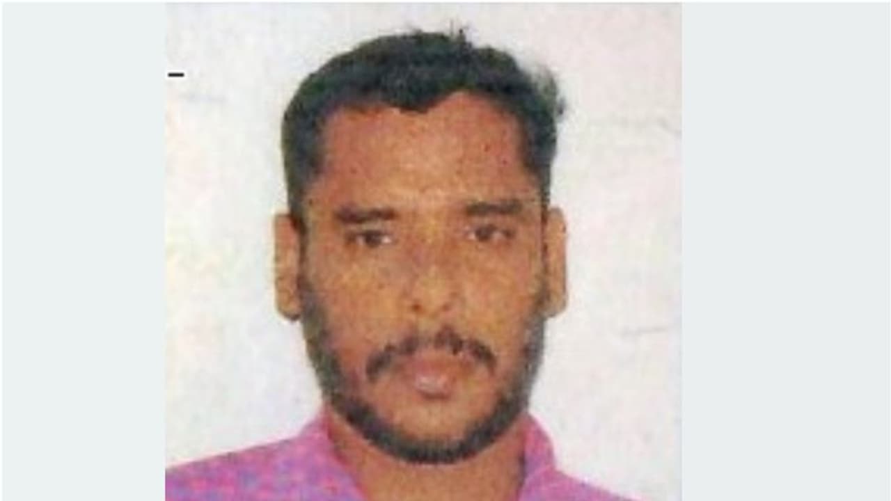 ജോലിക്കിടെയുണ്ടായ അപകടത്തിൽ പ്രവാസി മലയാളി യുവാവ് മരിച്ചു ജോലിക്കിടെയുണ്ടായ അപകടത്തിൽ പ്രവാസി മലയാളി യുവാവ് മരിച്ചു