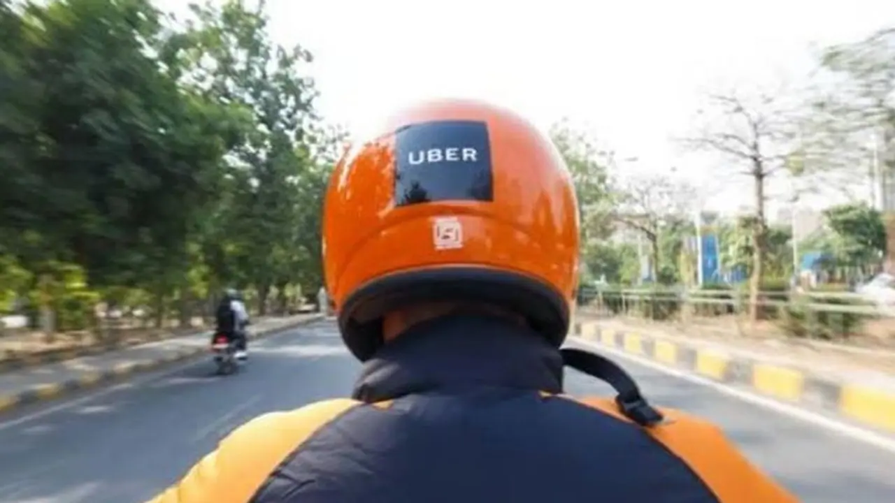 பெங்களூருவில் பைக் டாக்சி ஓட்டும் முன்னாள் கூகுள் ஊழியர்! காரணம் என்ன? வைரலாகும் வீடியோ! பெங்களூருவில் பைக் டாக்சி ஓட்டும் முன்னாள் கூகுள் ஊழியர்! காரணம் என்ன? வைரலாகும் வீடியோ!