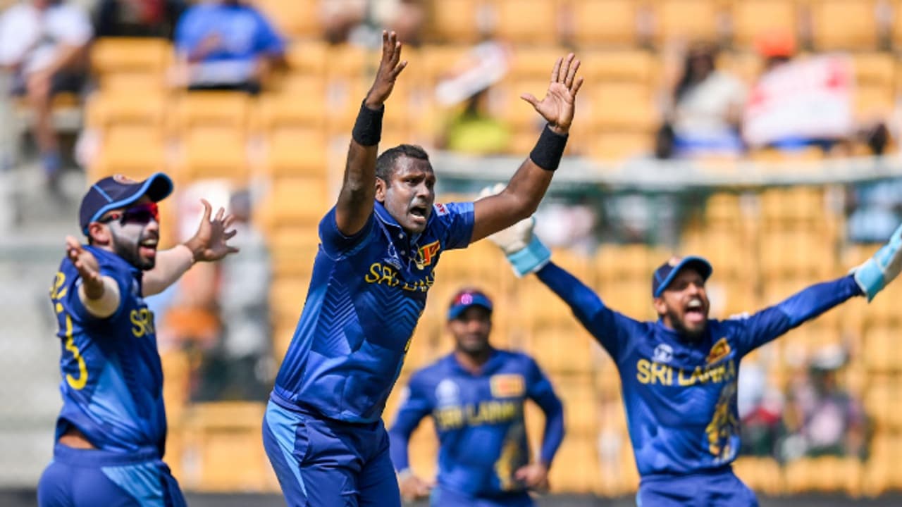 முதல் முறையாக உலகக் கோப்பையில் இந்தியாவிற்கு எதிராக குறைவான ஸ்கோர் எடுத்து முத்திரை பதித்த இலங்கை! முதல் முறையாக உலகக் கோப்பையில் இந்தியாவிற்கு எதிராக குறைவான ஸ்கோர் எடுத்து முத்திரை பதித்த இலங்கை!