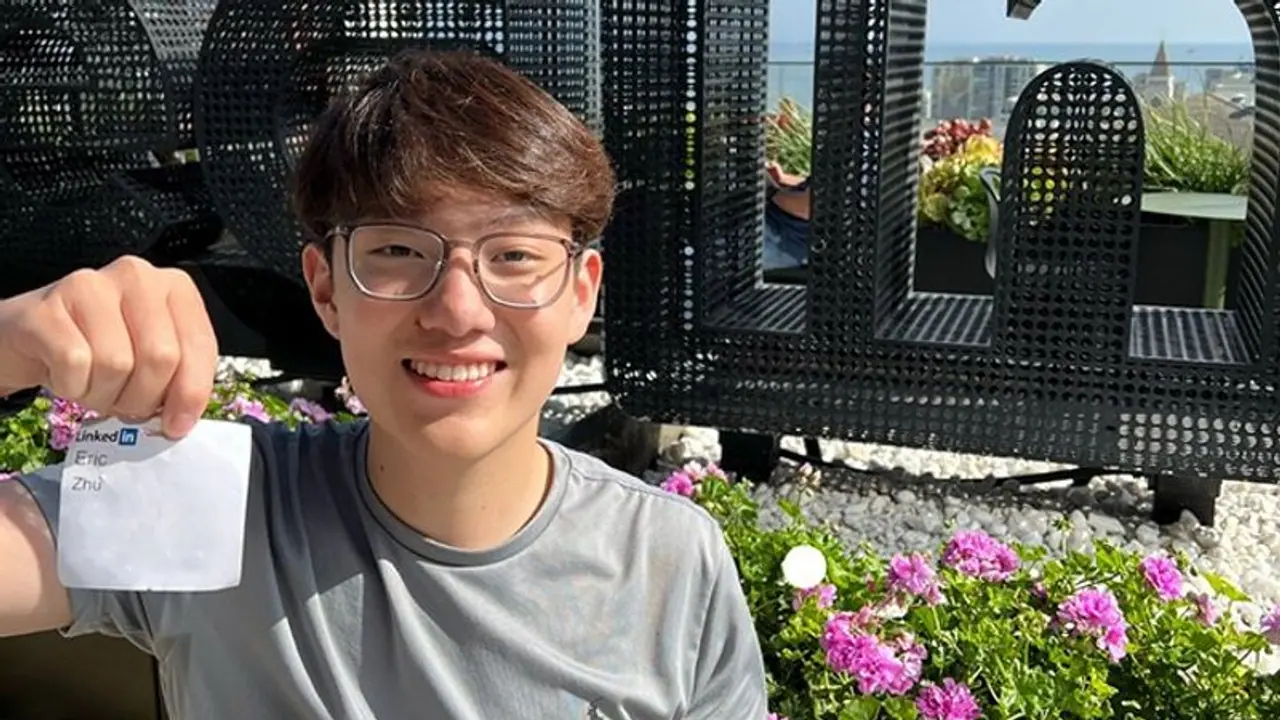 From banned user to valued asset: 15 year old now works at LinkedIn as an intern