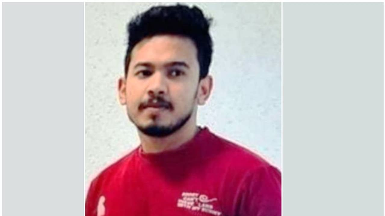 മലയാളി ഫുട്ബോളർ ജിദ്ദയിൽ നിര്യാതനായി മലയാളി ഫുട്ബോളർ ജിദ്ദയിൽ നിര്യാതനായി