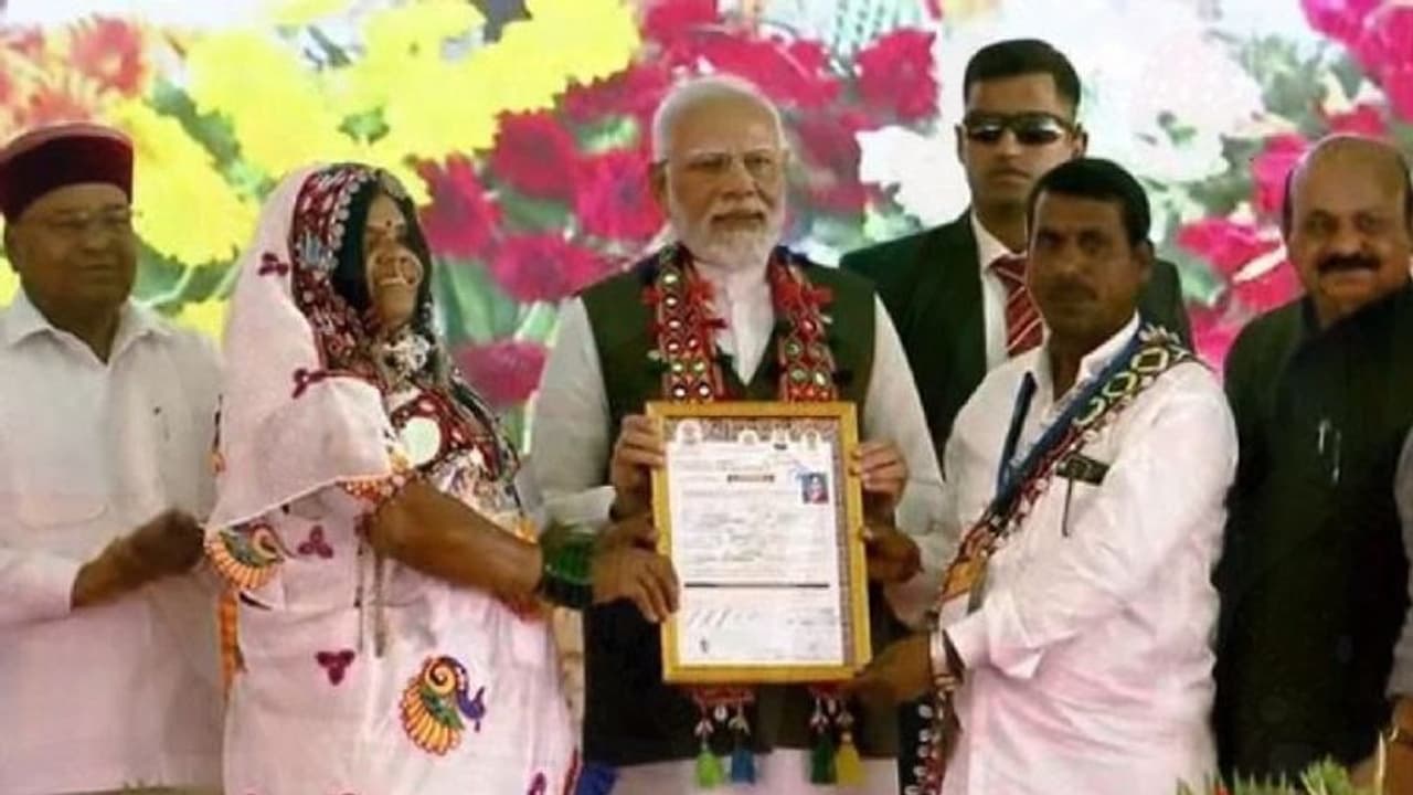 ಯಾದಗಿರಿ: 3250 ಕ್ಕೂ ಹೆಚ್ಚು ತಾಂಡಾ ಜನರ ಹಕ್ಕುಪತ್ರ ಆಟಕ್ಕುಂಟು ಲೆಕ್ಕಕ್ಕಿಲ್ಲ..! ಯಾದಗಿರಿ: 3250 ಕ್ಕೂ ಹೆಚ್ಚು ತಾಂಡಾ ಜನರ ಹಕ್ಕುಪತ್ರ ಆಟಕ್ಕುಂಟು ಲೆಕ್ಕಕ್ಕಿಲ್ಲ..!