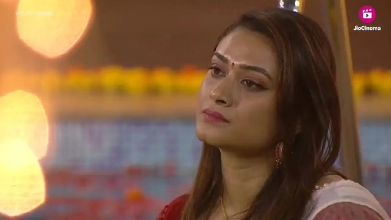 ರಣರಂಗವಾಯ್ತು ಬಿಗ್ ಬಾಸ್ ಮನೆ, ಡಾಮಿನೇಟ್ ಮಾಡೋಕೆ ಯಾವಳೋ ಅವ್ಳು, ತನಿಶಾ ವಿರುದ್ಧ ಹರಿಹಾಯ್ದ ನಮ್ರತಾ! ರಣರಂಗವಾಯ್ತು ಬಿಗ್ ಬಾಸ್ ಮನೆ, ಡಾಮಿನೇಟ್ ಮಾಡೋಕೆ ಯಾವಳೋ ಅವ್ಳು, ತನಿಶಾ ವಿರುದ್ಧ ಹರಿಹಾಯ್ದ ನಮ್ರತಾ!