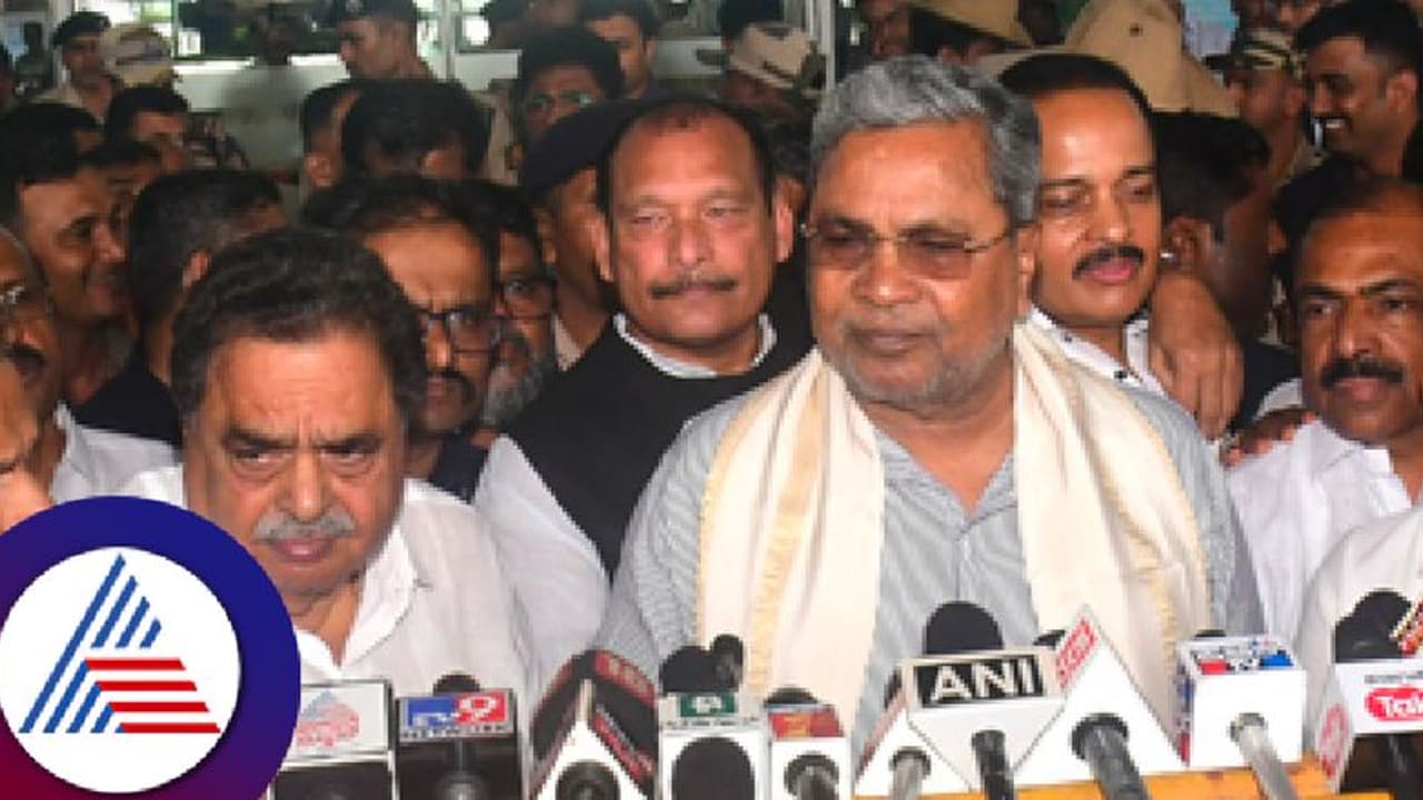 ರಾಮನಗರ ಬೆಂಗಳೂರು ಸೇರ್ಪಡೆ ಬಗ್ಗೆ ನನ್ನ ಬಳಿ ಯಾರೂ ಚರ್ಚೆ ಮಾಡಿಲ್ಲ: ಸಿಎಂ ಸಿದ್ದರಾಮಯ್ಯ ಸ್ಪಷ್ಟನೆ ರಾಮನಗರ ಬೆಂಗಳೂರು ಸೇರ್ಪಡೆ ಬಗ್ಗೆ ನನ್ನ ಬಳಿ ಯಾರೂ ಚರ್ಚೆ ಮಾಡಿಲ್ಲ: ಸಿಎಂ ಸಿದ್ದರಾಮಯ್ಯ ಸ್ಪಷ್ಟನೆ