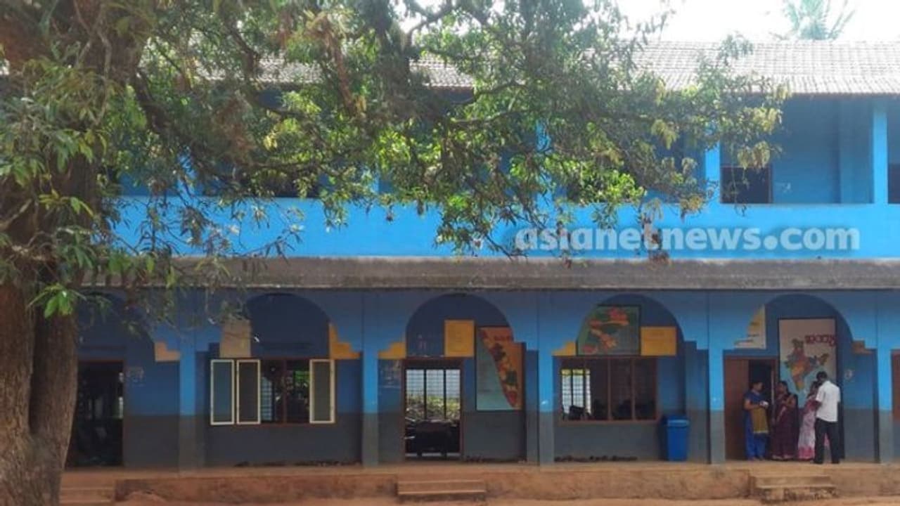 സ്കൂൾ അസംബ്ലിയിൽ ദളിത് വിദ്യാർത്ഥിയുടെ മുടി മുറിച്ച കേസ്;പ്രധാനാധ്യാപികയുടെ ജാമ്യാപേക്ഷ പരിഗണിക്കുന്നത് മാറ്റി