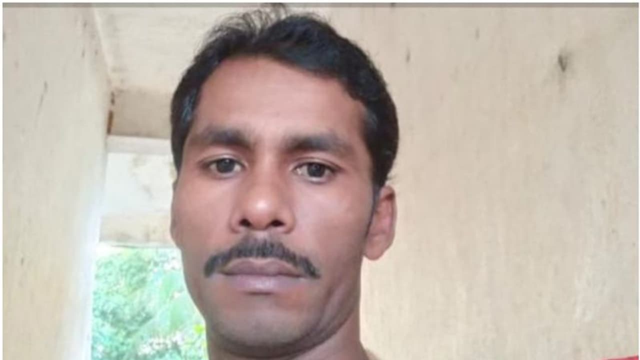 കോഴിക്കോട് കെട്ടിടത്തില് നിന്ന് വീണ് പരിക്കേറ്റ അതിഥി തൊഴിലാളി മരിച്ചു കോഴിക്കോട് കെട്ടിടത്തില് നിന്ന് വീണ് പരിക്കേറ്റ അതിഥി തൊഴിലാളി മരിച്ചു