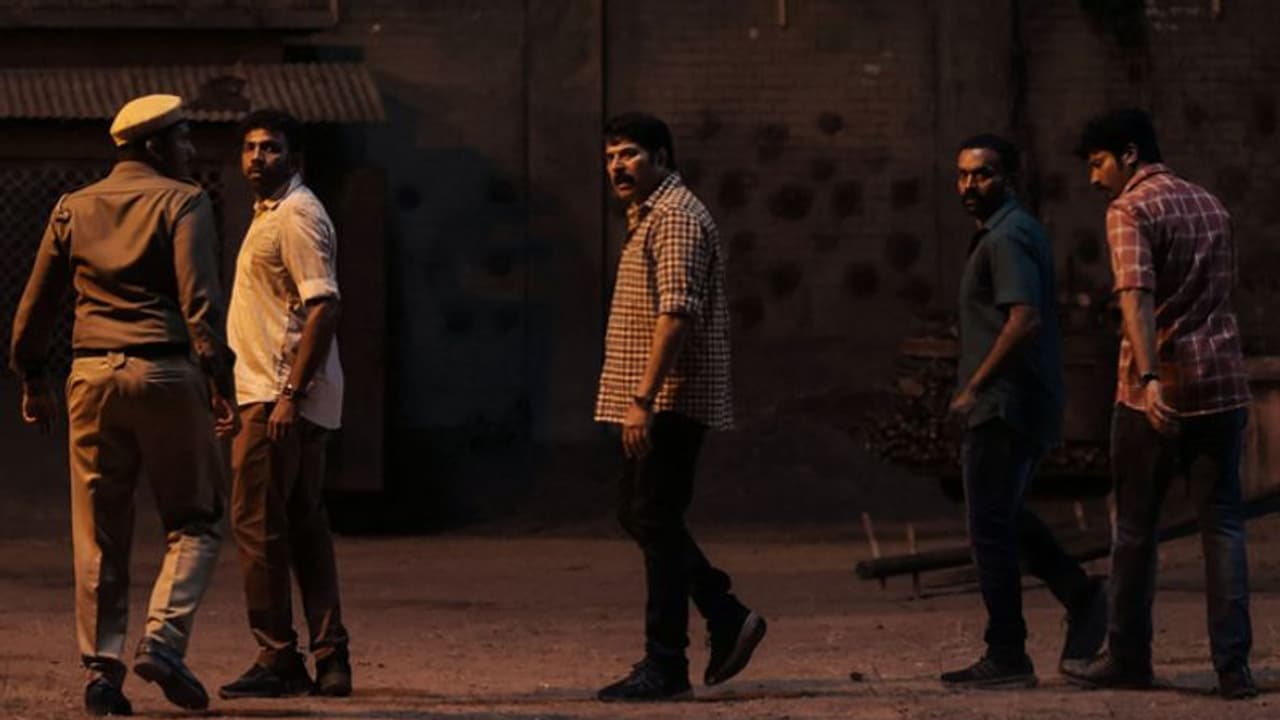 കേരളത്തില് തളരാതെ പടത്തലവൻ, അഞ്ചാമാഴ്ചയിലും കളക്ഷനില് അമ്പരപ്പിച്ച് മമ്മൂട്ടിയുടെ കണ്ണൂര് സ്ക്വാഡ് കേരളത്തില് തളരാതെ പടത്തലവൻ, അഞ്ചാമാഴ്ചയിലും കളക്ഷനില് അമ്പരപ്പിച്ച് മമ്മൂട്ടിയുടെ കണ്ണൂര് സ്ക്വാഡ്