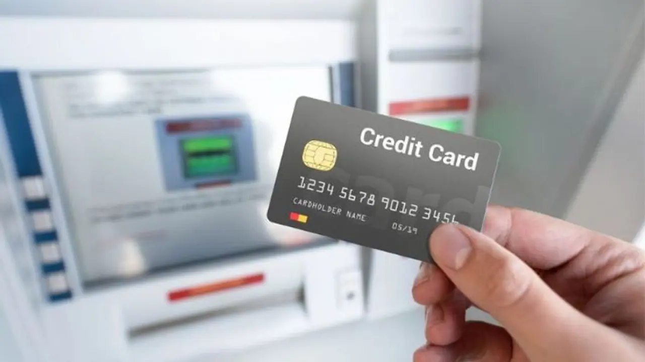 വിദ്യാർഥികൾക്ക് മുതൽ ശമ്പളക്കാർക്ക് വരെ അനായാസമായി ക്രെഡിറ്റ് കാർഡ് നേടാം; വേണ്ട ഡോക്യൂമെന്റസ് ഇതൊക്കെ വിദ്യാർഥികൾക്ക് മുതൽ ശമ്പളക്കാർക്ക് വരെ അനായാസമായി ക്രെഡിറ്റ് കാർഡ് നേടാം; വേണ്ട ഡോക്യൂമെന്റസ് ഇതൊക്കെ