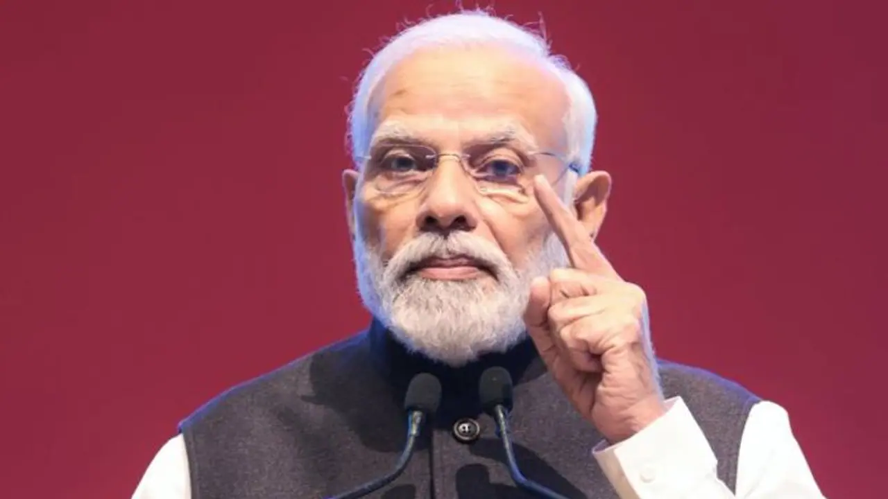 PM Modi to bring curtains down on Azadi Ka Amrit Mahotsav on Tuesday, launch MY Bharat PM Modi to bring curtains down on Azadi Ka Amrit Mahotsav on Tuesday, launch MY Bharat