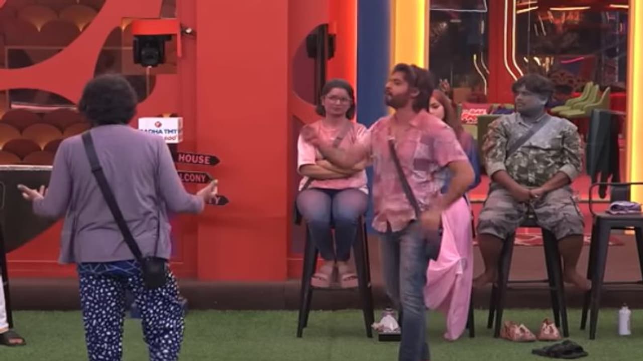 Bigg Boss Telugu 7: `నువ్వేం పీకావ్`.. భోలేపై నోరు జారిన అమర్ దీప్.. నామినేషన్ల రచ్చ Bigg Boss Telugu 7: `నువ్వేం పీకావ్`.. భోలేపై నోరు జారిన అమర్ దీప్.. నామినేషన్ల రచ్చ