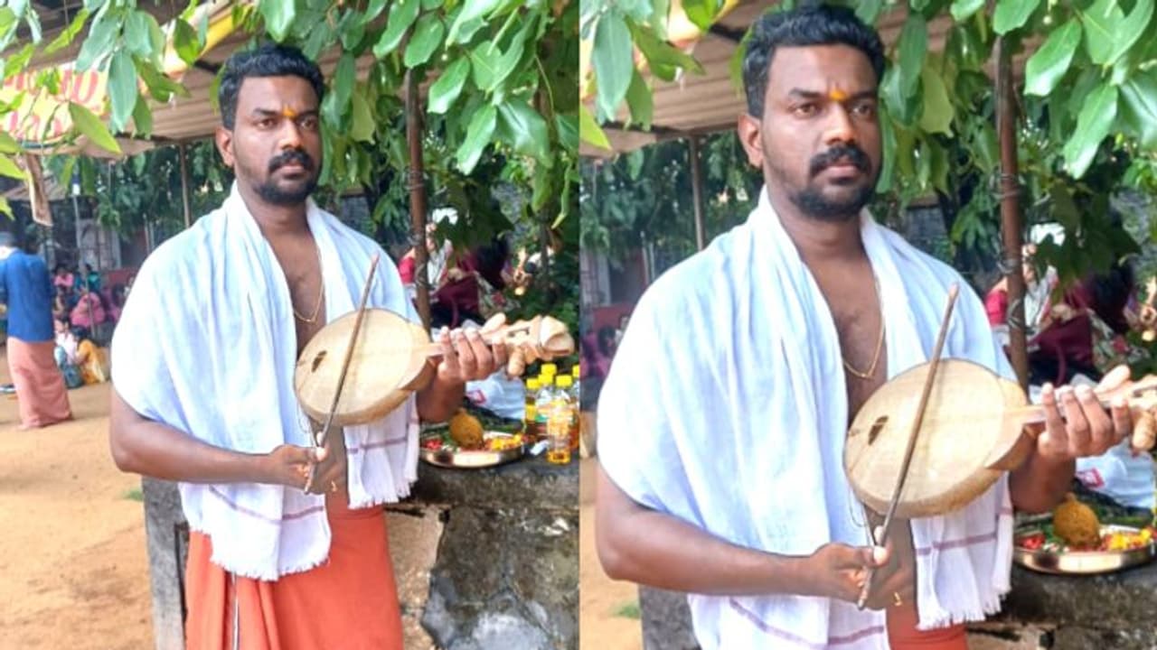 നാഗക്കളമെഴുതി സര്‍പ്പംപാട്ടിന് പുള്ളോര്‍ വീണ മീട്ടിയ കൈകളില്‍ സ്റ്റെതസ്കോപ്പ്; വിഷ്ണു ഇനി ഡോ.വിഷ്ണു