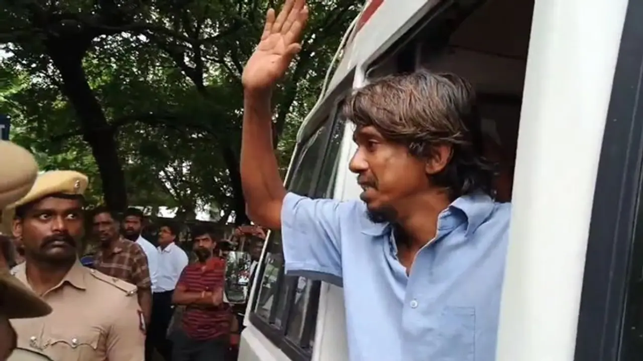 கருக்கா வினோத் ஜாமீனை ரத்து செய்ய கோரி காவல்துறை மனுத்தாக்கல்! கருக்கா வினோத் ஜாமீனை ரத்து செய்ய கோரி காவல்துறை மனுத்தாக்கல்!