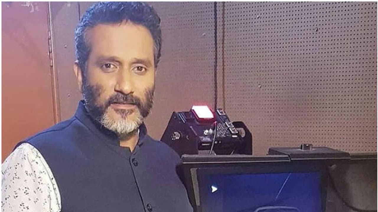 കളമശ്ശേരി സ്ഫോടനം: വിദ്വേഷ പരാമർശത്തിന് അനിൽ നമ്പ്യാർക്കെതിരെ കേസ് കളമശ്ശേരി സ്ഫോടനം: വിദ്വേഷ പരാമർശത്തിന് അനിൽ നമ്പ്യാർക്കെതിരെ കേസ്