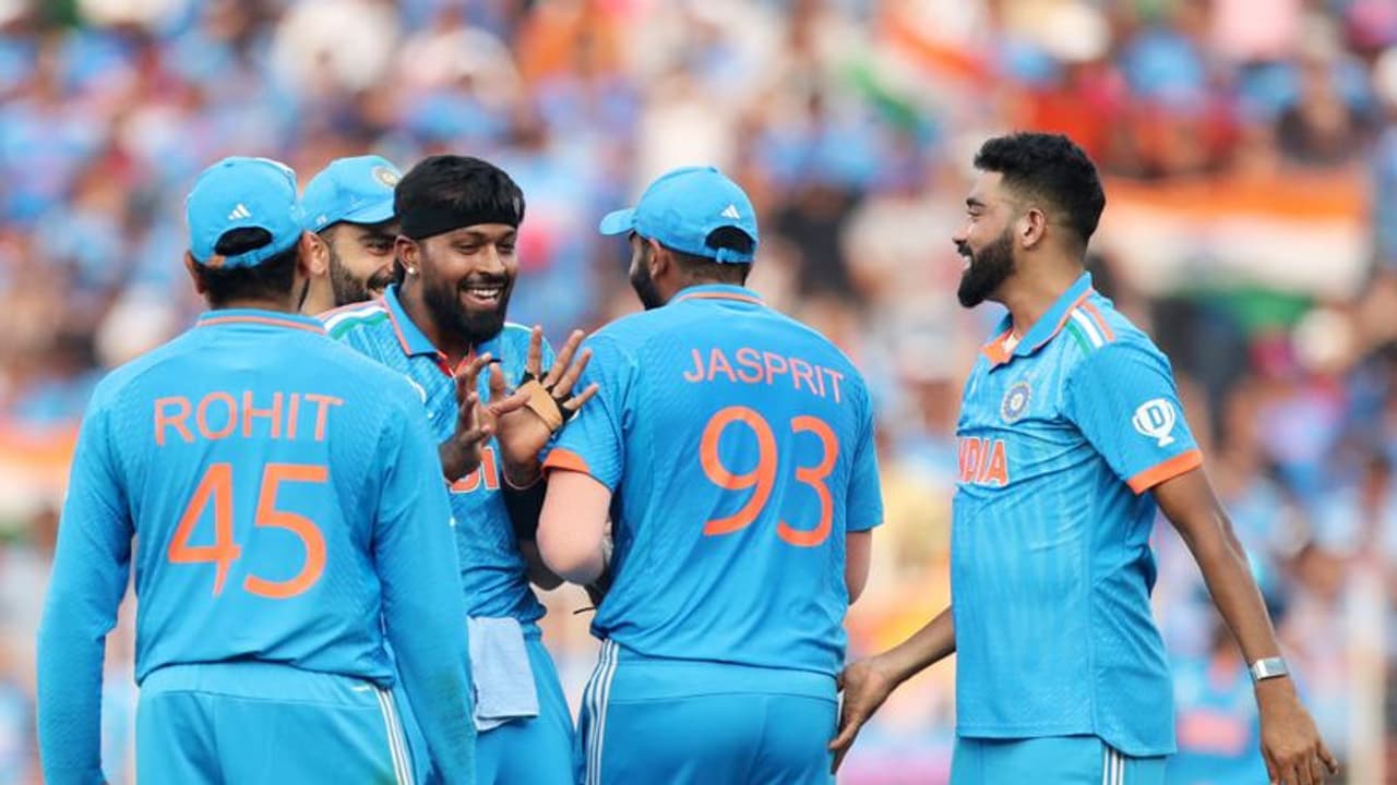 ഹാര്ദ്ദിക് അല്ല, ലോകകപ്പ് ടീമില് വൈസ് ക്യാപ്റ്റനാവേണ്ടിയിരുന്നത് മറ്റൊരു താരം; തുറന്നു പറഞ്ഞ് പത്താന് ഹാര്ദ്ദിക് അല്ല, ലോകകപ്പ് ടീമില് വൈസ് ക്യാപ്റ്റനാവേണ്ടിയിരുന്നത് മറ്റൊരു താരം; തുറന്നു പറഞ്ഞ് പത്താന്