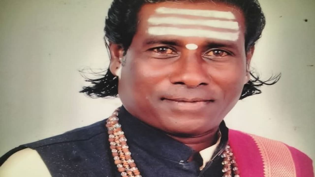 ಗಂಗಾವತಿ: ವಿಭೂತಿ ಗುಂಡಪ್ಪರಿಗೆ ರಾಜ್ಯೋತ್ಸವ ಪ್ರಶಸ್ತಿ ಗರಿ