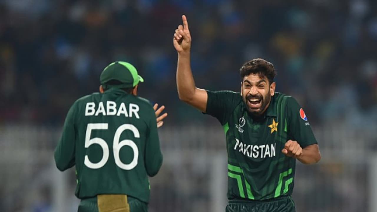 ഒടുവില് 'കുട്ടിമാമാ ഞെട്ടി മാമാ' സ്റ്റൈലില് പാകിസ്ഥാന്; ലോകകപ്പില് പാക് ടീമിന്റെ സെമി സാധ്യതകള് ഇങ്ങനെ ഒടുവില് 'കുട്ടിമാമാ ഞെട്ടി മാമാ' സ്റ്റൈലില് പാകിസ്ഥാന്; ലോകകപ്പില് പാക് ടീമിന്റെ സെമി സാധ്യതകള് ഇങ്ങനെ