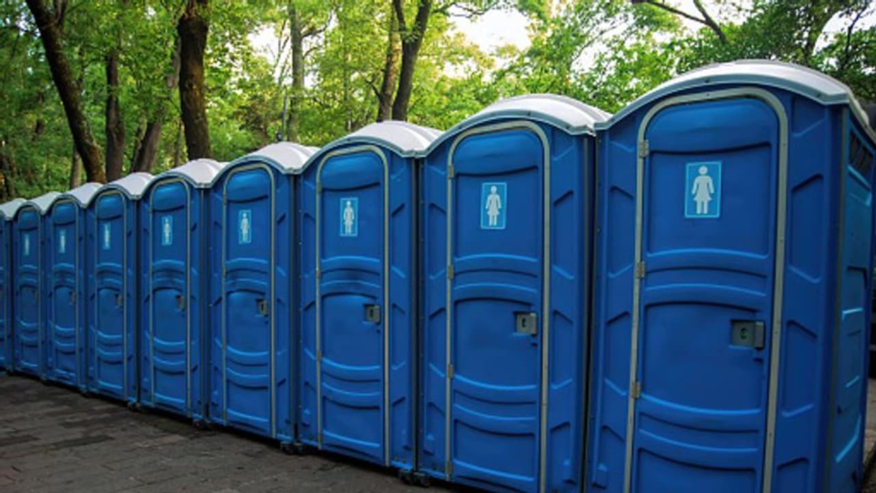 പോര്ട്ടബിള് ടോയ്ലറ്റ് മോഷണം വ്യാപകം; മോഷണം പോയവ ഓണ്ലൈന് സൈറ്റുകളില് വില്പനയ്ക്ക് ! പോര്ട്ടബിള് ടോയ്ലറ്റ് മോഷണം വ്യാപകം; മോഷണം പോയവ ഓണ്ലൈന് സൈറ്റുകളില് വില്പനയ്ക്ക് !