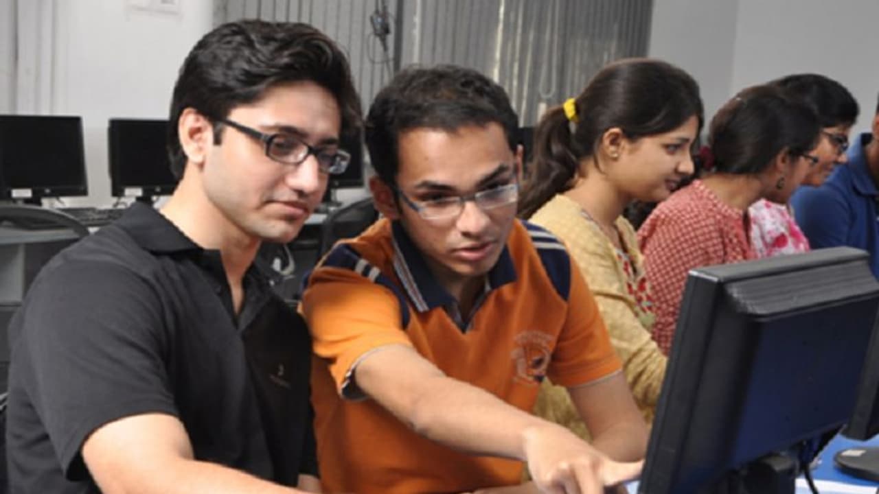 JEE Main 2024 : விண்ணப்பிக்க கடைசி நாள் எது? பாடத்திட்டம், தேர்வு தேதிகள் பல முக்கிய தகவல்களை வெளியிட்ட NTA! JEE Main 2024 : விண்ணப்பிக்க கடைசி நாள் எது? பாடத்திட்டம், தேர்வு தேதிகள் பல முக்கிய தகவல்களை வெளியிட்ட NTA!