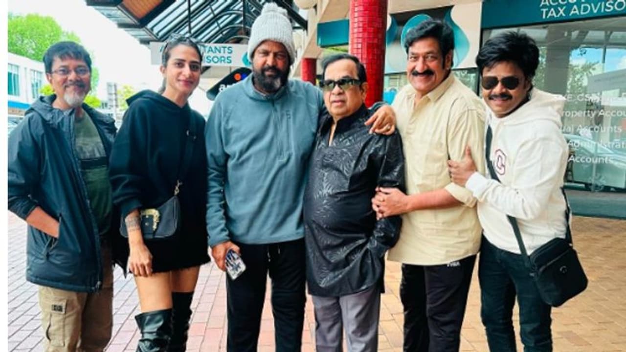 న్యూజిలాండ్ లో వాలిపోయిన సురేఖ వాణి, బ్రహ్మానందం..కన్నప్పలో కమెడియన్లు, మోహన్ బాబు షాకింగ్ లుక్ న్యూజిలాండ్ లో వాలిపోయిన సురేఖ వాణి, బ్రహ్మానందం..కన్నప్పలో కమెడియన్లు, మోహన్ బాబు షాకింగ్ లుక్