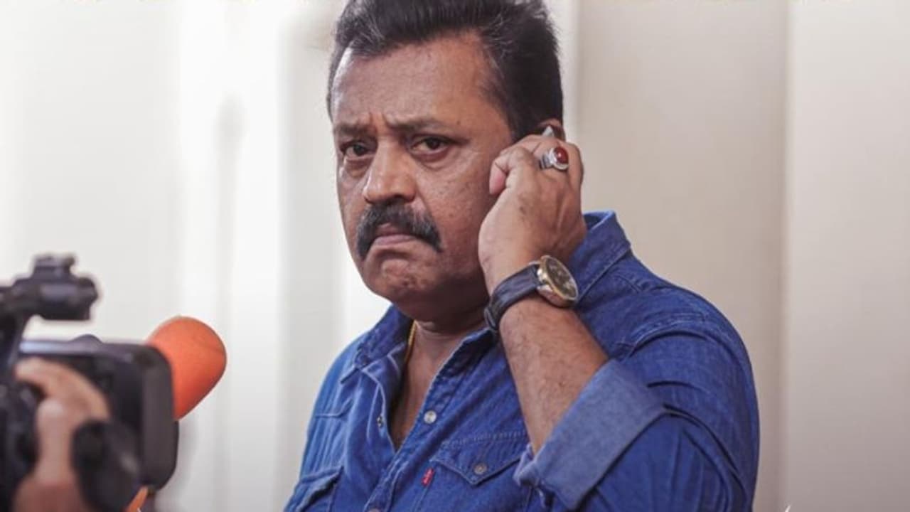 എങ്ങനെയുണ്ട് 'ഗരുഡന്'? വരുന്നത് വമ്പന് ഹിറ്റ്? പ്രിവ്യൂവില് നിന്നുള്ള ആദ്യ പ്രതികരണങ്ങള് എങ്ങനെയുണ്ട് 'ഗരുഡന്'? വരുന്നത് വമ്പന് ഹിറ്റ്? പ്രിവ്യൂവില് നിന്നുള്ള ആദ്യ പ്രതികരണങ്ങള്