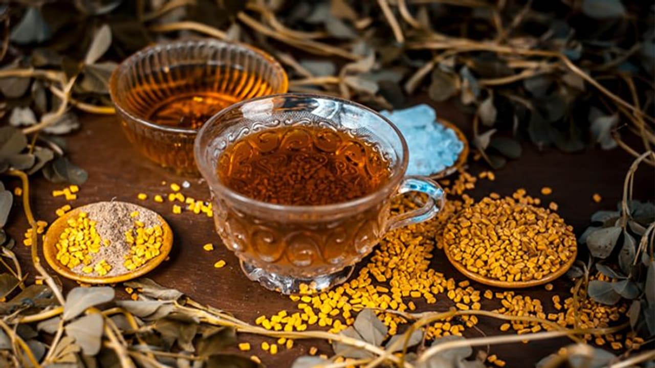 ഉലുവ കുതിര്ത്ത് വച്ച വെള്ളം കുടിക്കാറുണ്ടോ? എങ്കില്, നിങ്ങളറിയേണ്ടത്... ഉലുവ കുതിര്ത്ത് വച്ച വെള്ളം കുടിക്കാറുണ്ടോ? എങ്കില്, നിങ്ങളറിയേണ്ടത്...