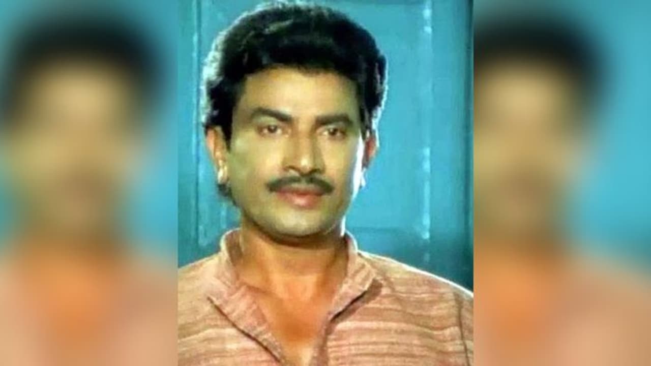 చిత్ర పరిశ్రమలో విషాదం... అమెరికాలో కన్నుమూసిన టాలీవుడ్ సీనియర్ నటుడు! చిత్ర పరిశ్రమలో విషాదం... అమెరికాలో కన్నుమూసిన టాలీవుడ్ సీనియర్ నటుడు!