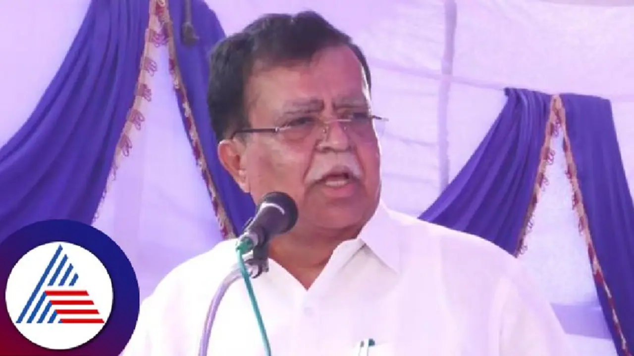 ಪರಮೇಶ್ವರ್ ಗೆ ಸಿಎಂ ಆಗುವ ಅವಕಾಶವಿದೆ; ಸಹಕಾರಿ ಸಚಿವ ಕೆ.ಎನ್ ರಾಜಣ್ಣ ಪರಮೇಶ್ವರ್ ಗೆ ಸಿಎಂ ಆಗುವ ಅವಕಾಶವಿದೆ; ಸಹಕಾರಿ ಸಚಿವ ಕೆ.ಎನ್ ರಾಜಣ್ಣ