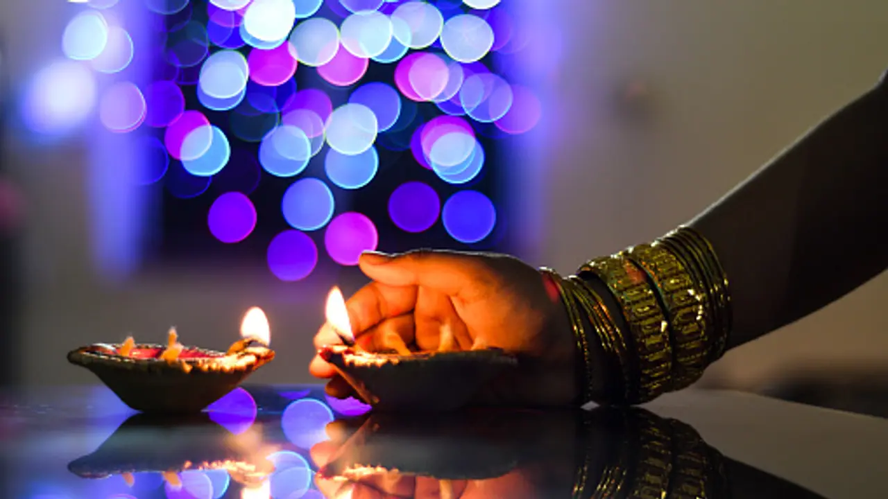 Chithirai Matham Calendar : சித்திரை 2024 : முக்கிய விரத நாட்கள், விசேஷங்கள், பண்டிகை நாட்கள்.. விவரம் இதோ..