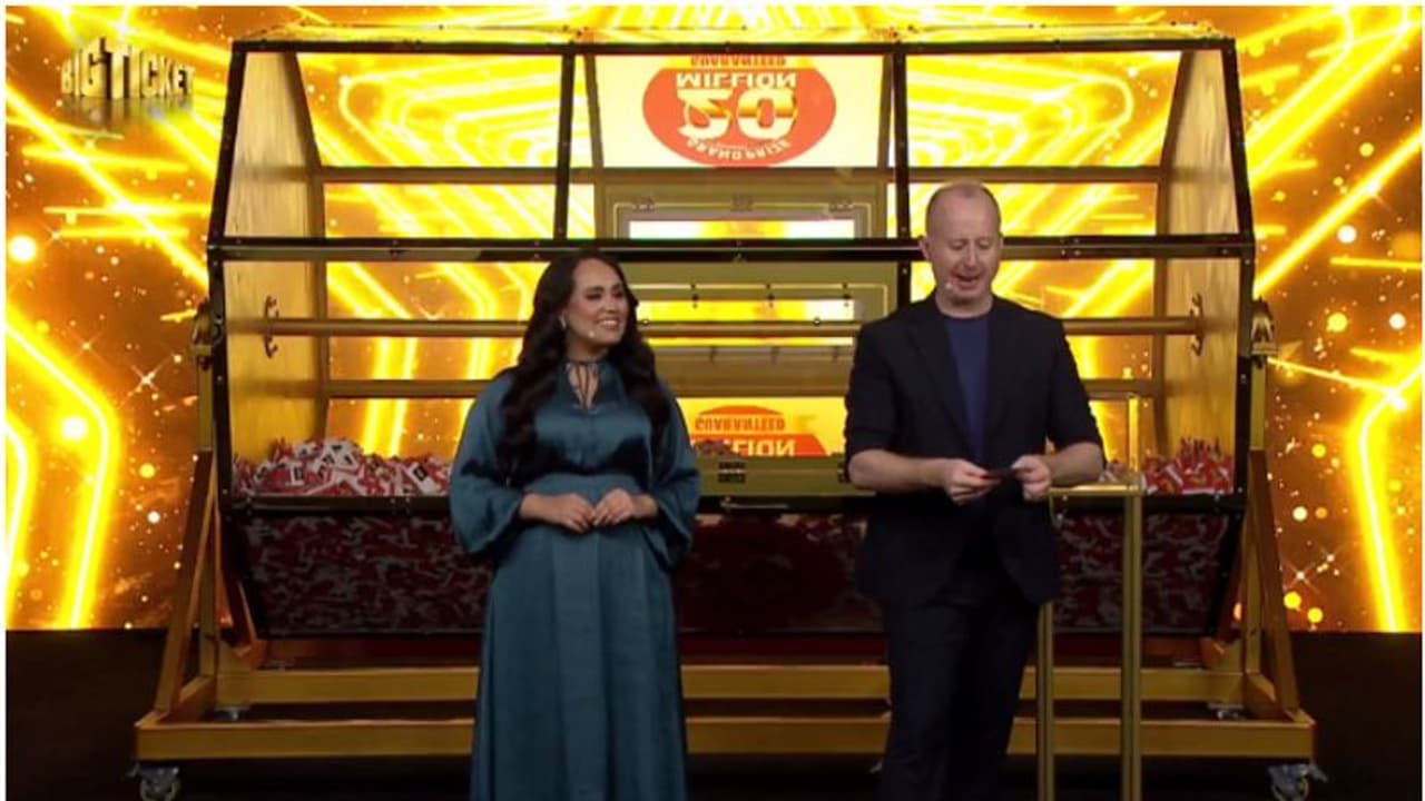 ബിഗ് ടിക്കറ്റിലൂടെ 45 കോടിയിലേറെ രൂപ സ്വന്തമാക്കി പ്രവാസി; ഒമ്പത് സമ്മാനങ്ങളും ഇന്ത്യക്കാര്ക്ക് ബിഗ് ടിക്കറ്റിലൂടെ 45 കോടിയിലേറെ രൂപ സ്വന്തമാക്കി പ്രവാസി; ഒമ്പത് സമ്മാനങ്ങളും ഇന്ത്യക്കാര്ക്ക്