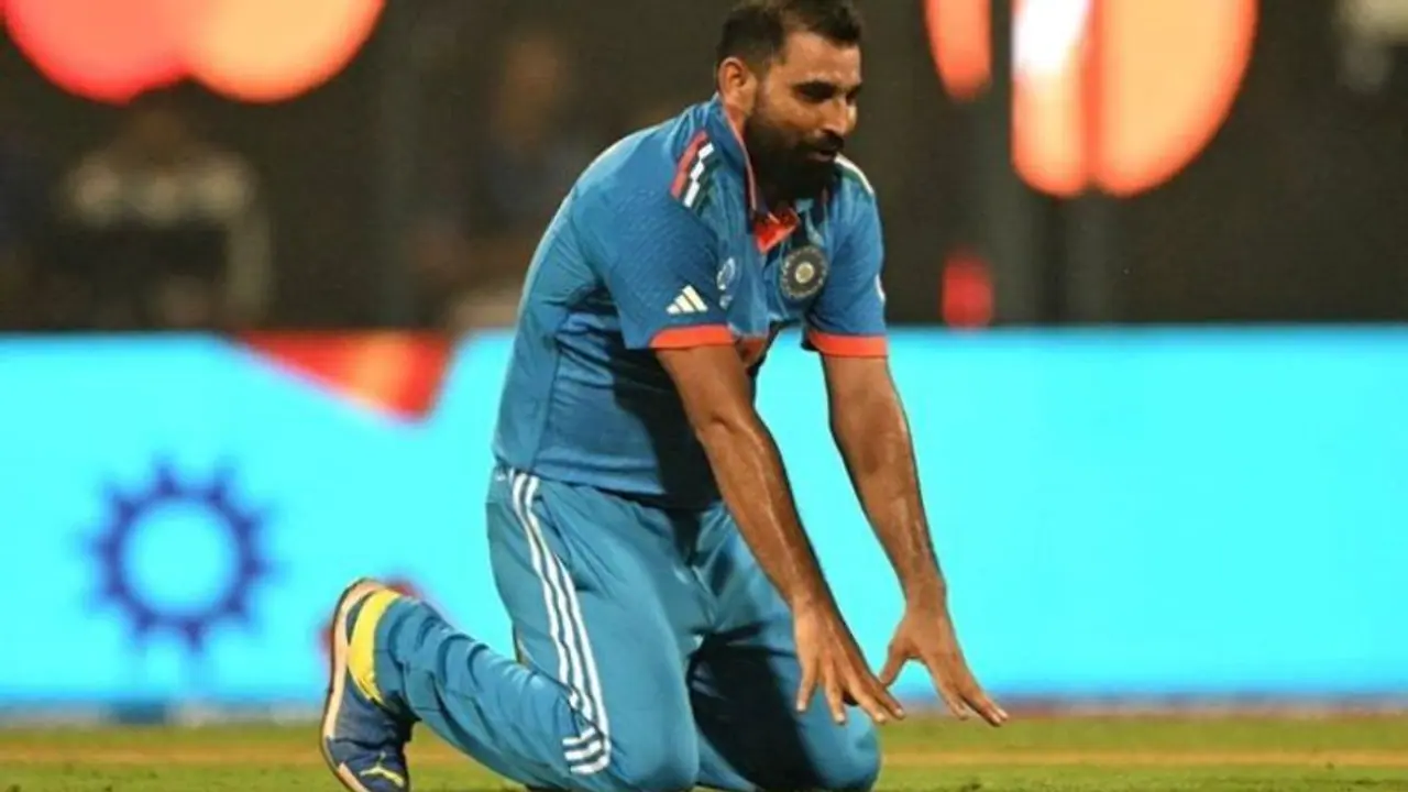 'ഇന്ത്യയില് എവിടെ വേണമെങ്കിലും സുജൂദ് ചെയ്യാം'; ലോകകപ്പിനിടെയുണ്ടായ വാദങ്ങളോട് പ്രതികരിച്ച് മുഹമ്മദ് ഷമി 'ഇന്ത്യയില് എവിടെ വേണമെങ്കിലും സുജൂദ് ചെയ്യാം'; ലോകകപ്പിനിടെയുണ്ടായ വാദങ്ങളോട് പ്രതികരിച്ച് മുഹമ്മദ് ഷമി