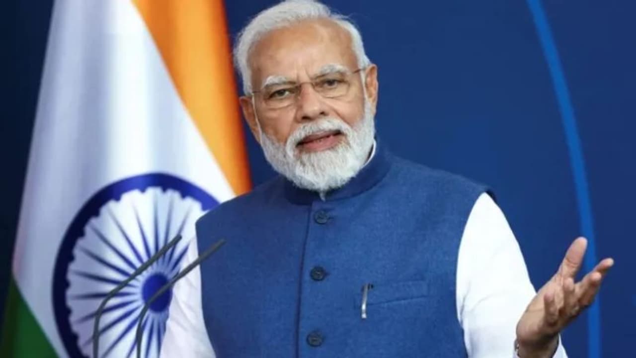 நேபால் நிலநடுக்கம்.. 128ஆக உயர்ந்த பலி எண்ணிக்கை.. இந்தியா உங்களோடு நிற்கிறது பிரதமர் நரேந்திர மோடி ஆறுதல்!