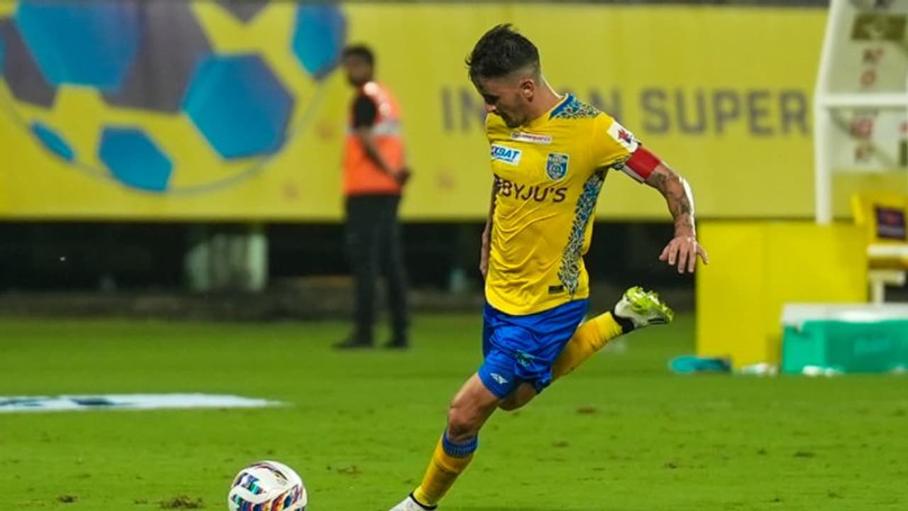 അങ്കം അങ്ങ് കൊല്ക്കത്തയില്; ഇന്ന് പോയിന്റ് പട്ടികയില് കുതിക്കാന് ബ്ലാസ്റ്റേഴ്സ്; ടീമില് മാറ്റമുറപ്പ് അങ്കം അങ്ങ് കൊല്ക്കത്തയില്; ഇന്ന് പോയിന്റ് പട്ടികയില് കുതിക്കാന് ബ്ലാസ്റ്റേഴ്സ്; ടീമില് മാറ്റമുറപ്പ്