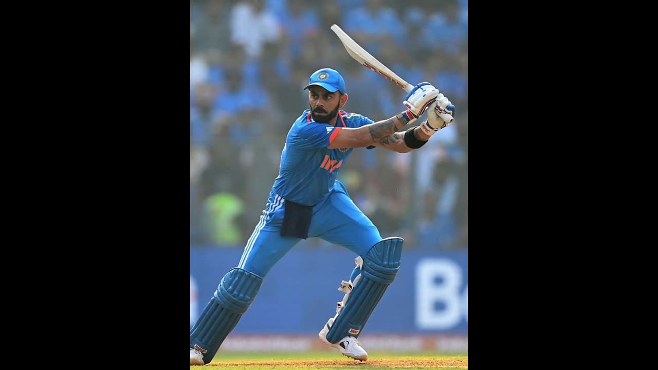 பிறந்தநாள் வாழ்த்துக்கள் விராட் கோலி: வயதோ 35, ஒருநாள் போட்டி சதமோ 48, அரைசதமோ 136! பிறந்தநாள் வாழ்த்துக்கள் விராட் கோலி: வயதோ 35, ஒருநாள் போட்டி சதமோ 48, அரைசதமோ 136!