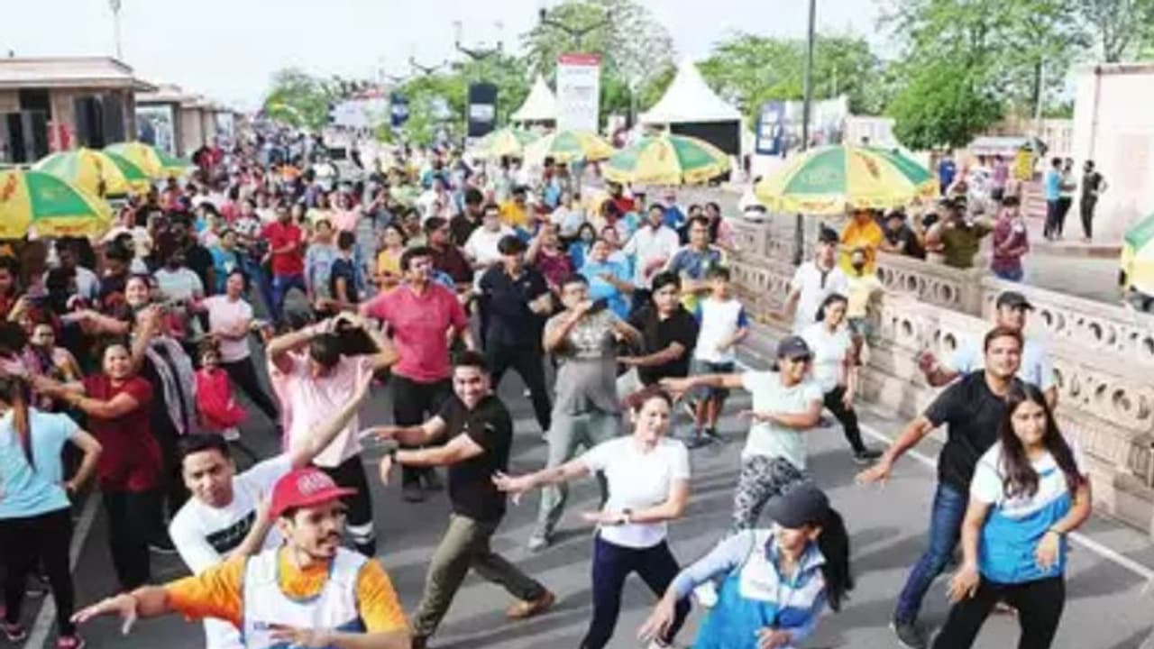 புத்தாண்டு கொண்டாட்டங்களுக்கு கடும் கட்டுப்பாடு; மீறுவோருக்கு போலீஸ் எச்சரிக்கை