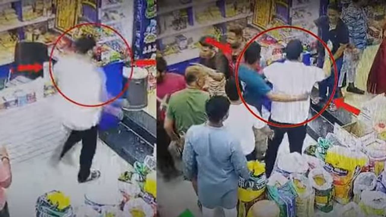 കാർ കൂട്ടിയിടിച്ചു, ദമ്പതികൾക്ക് ക്രൂരമർദ്ദനം, ഭാര്യയെക്കൊണ്ട് കാൽപിടിപ്പിച്ചു, ഞെട്ടിക്കുന്ന ദൃശ്യങ്ങള് കാർ കൂട്ടിയിടിച്ചു, ദമ്പതികൾക്ക് ക്രൂരമർദ്ദനം, ഭാര്യയെക്കൊണ്ട് കാൽപിടിപ്പിച്ചു, ഞെട്ടിക്കുന്ന ദൃശ്യങ്ങള്