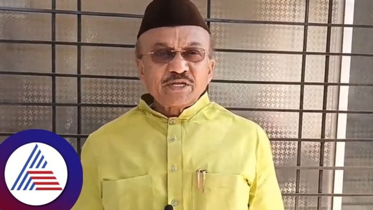 ಹೋರಿ ನಡೆಯುವಾಗ ಬೀ* ಅಲುಗಾಡುತ್ತೆ ಅದ್ರೆ ಕೆಳಗೆ ಬೀಳಲ್ಲ; ಸರ್ಕಾರ ಬೀಳುತ್ತೆಂದ ಬಿಜೆಪಿಗರಿಗೆ ಕಾಂಗ್ರೆಸ್ ಮುಖಂಡ ತಿರುಗೇಟು!