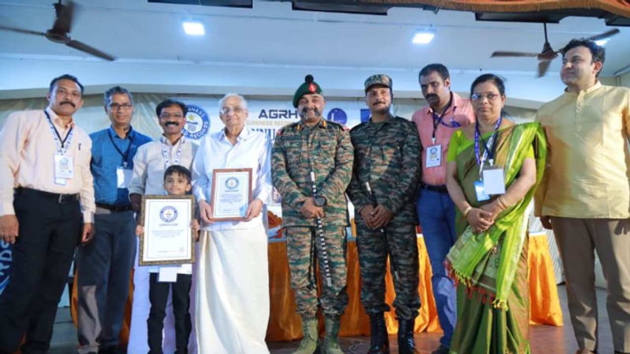 'കോടതിയിൽ ഹാജരായതിന് 96 കാരൻ, ഒരു മിനിറ്റിൽ അത്ഭുതം തീർത്ത 6 വയസുകാരൻ'; ഗിന്നസ് മീറ്റിൽ താരങ്ങളായി ഈ മലയാളികൾ 'കോടതിയിൽ ഹാജരായതിന് 96 കാരൻ, ഒരു മിനിറ്റിൽ അത്ഭുതം തീർത്ത 6 വയസുകാരൻ'; ഗിന്നസ് മീറ്റിൽ താരങ്ങളായി ഈ മലയാളികൾ
