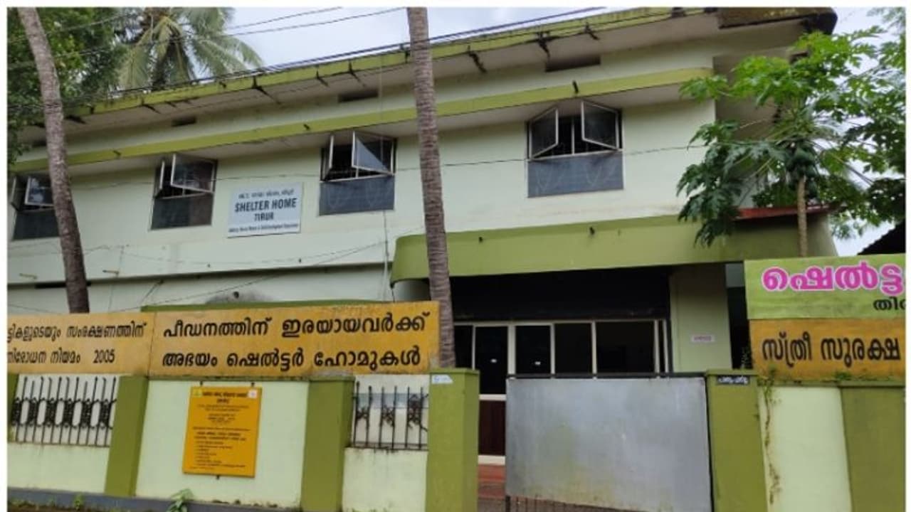 കരുതലിന്റെ കാവലായി 'ഷെൽട്ടർ ഹോം': ആശ്വാസമേകിയത് 21 സ്ത്രീകൾക്കും ആറ് കുട്ടികൾക്കും കരുതലിന്റെ കാവലായി 'ഷെൽട്ടർ ഹോം': ആശ്വാസമേകിയത് 21 സ്ത്രീകൾക്കും ആറ് കുട്ടികൾക്കും