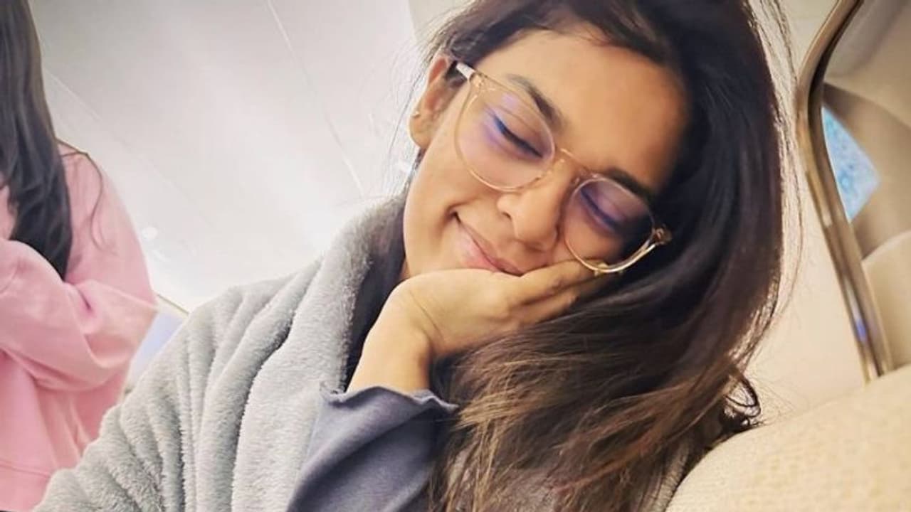 షాకింగ్ గా శ్రీజ పోస్ట్!? ఏమైంది... ఎందుకిలా? షాకింగ్ గా శ్రీజ పోస్ట్!? ఏమైంది... ఎందుకిలా?